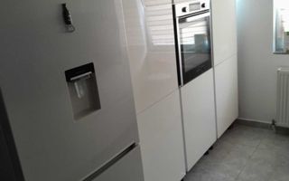 Apartament spațios cu posibilitate de recompartimentare. - Poză 1