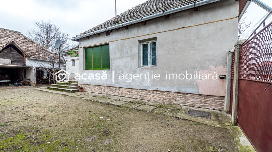 Casă de vanzare cu 3 camere in Chisineu Cris - Locuința ideală pentru - Poză 3