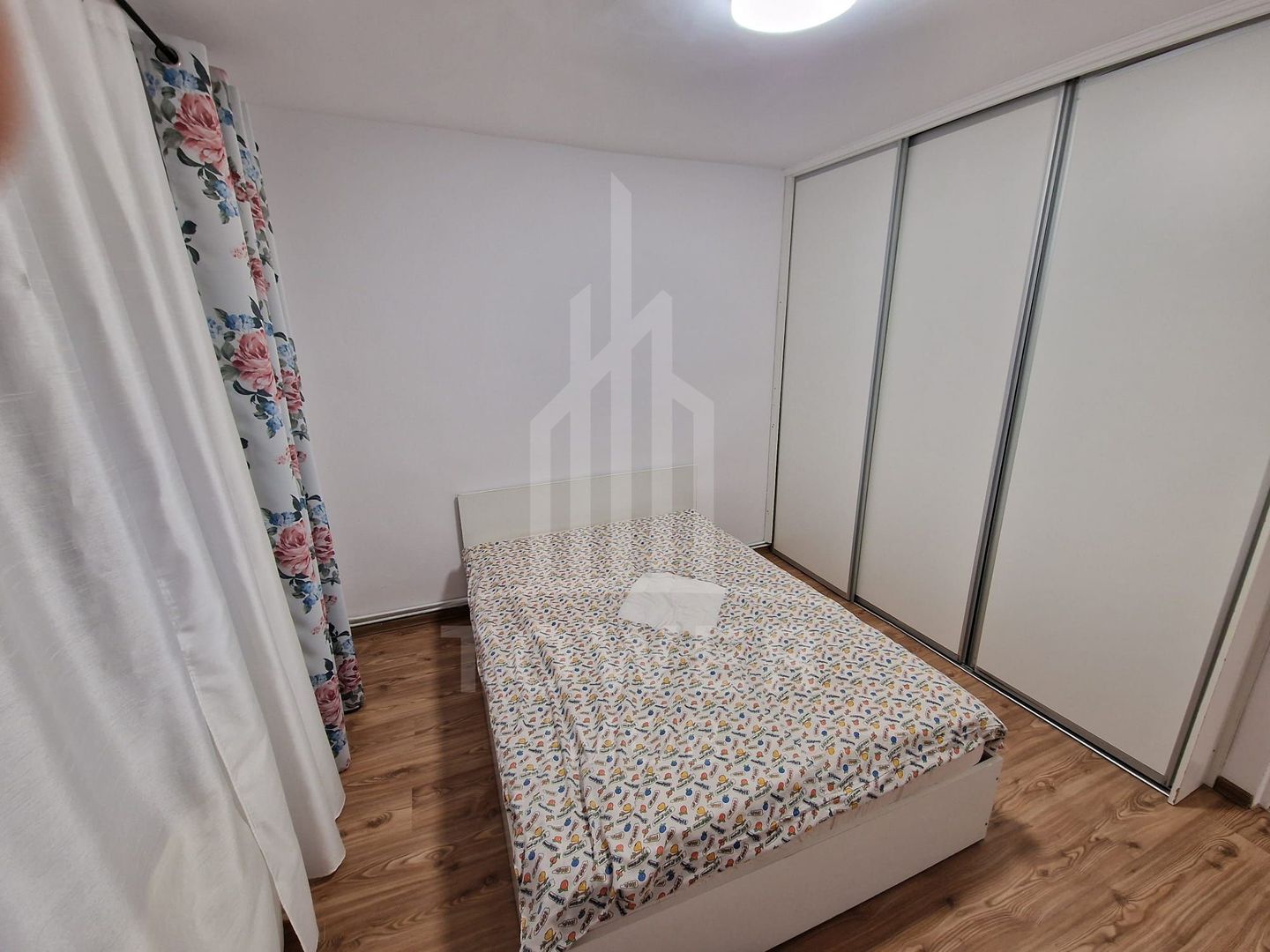 Apartament 3 camere | parter | zona Terezian - Poză 1