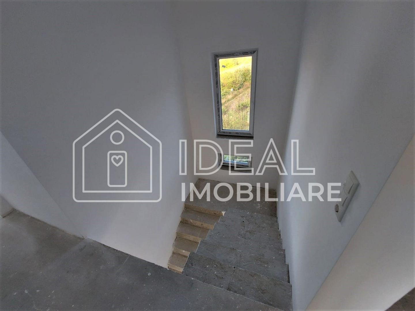 Casa Individuala Moderna cu 4 camere  si garaj, in Sura Mare - Poză 8