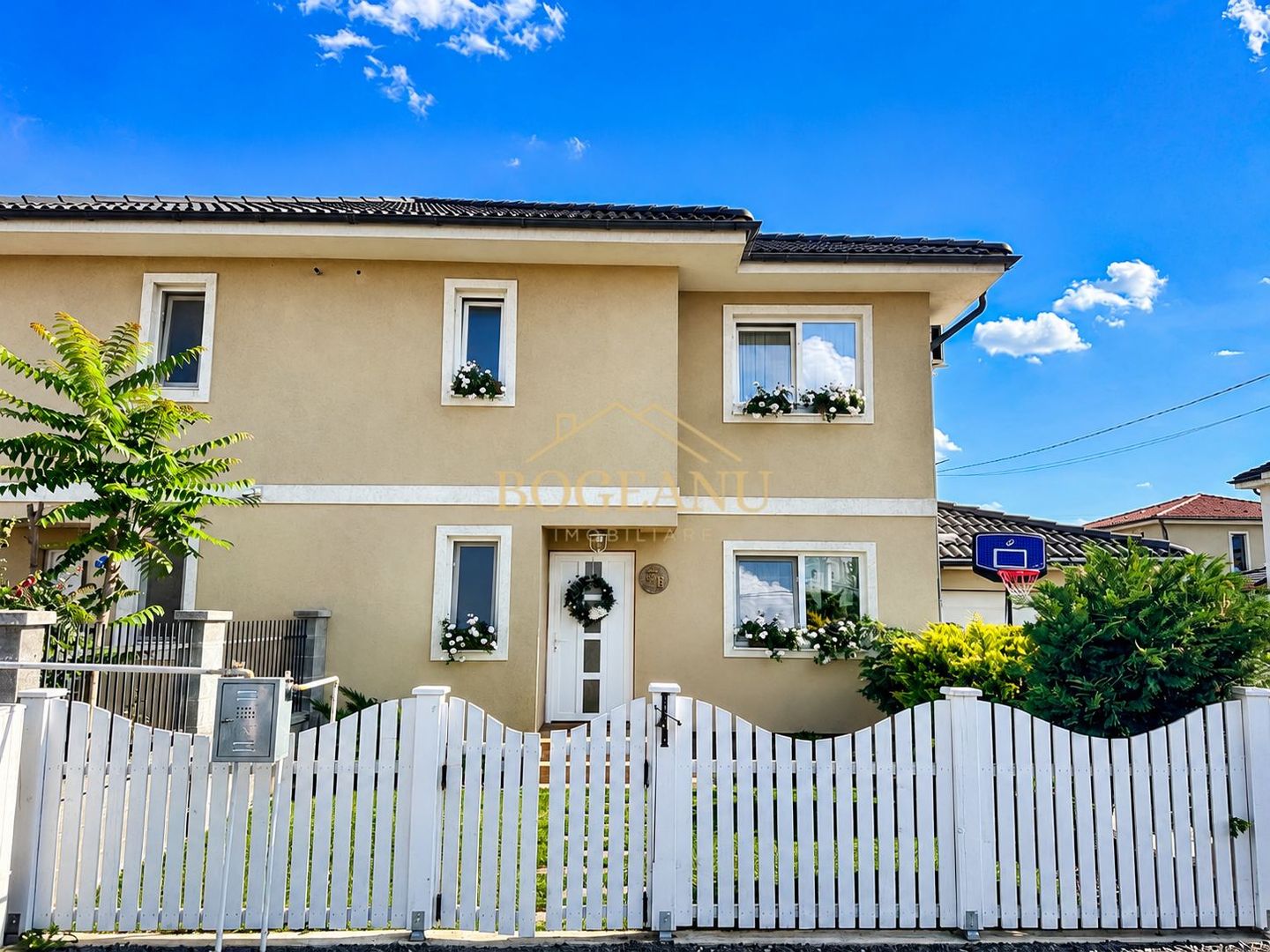 BG174-Duplex Premium-Mobilat,Utilat,4 camere,gazon,garaj-Giroc - Poză 26