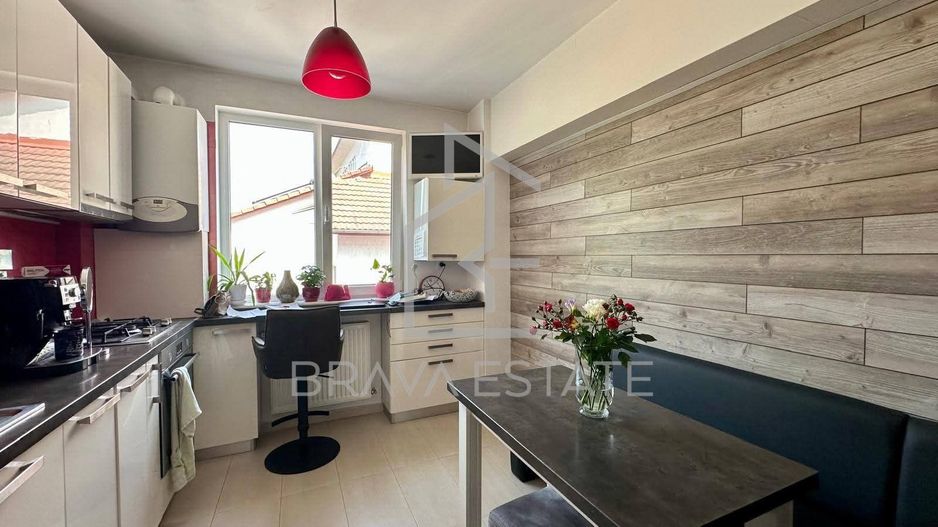 Apartament 3 camere, 2 băi, 91mp, 2 parcări, zona Andrei Mureșanu - Poză 1