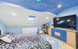 Casa cu potential multiplu in Curtici - Poză 24