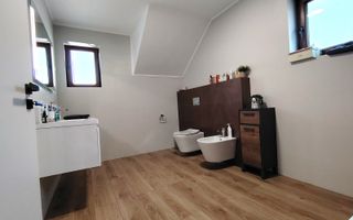 Casă deosebită în Sibiu – confort, spațiu și liniște în Tineretului : - Poză 14