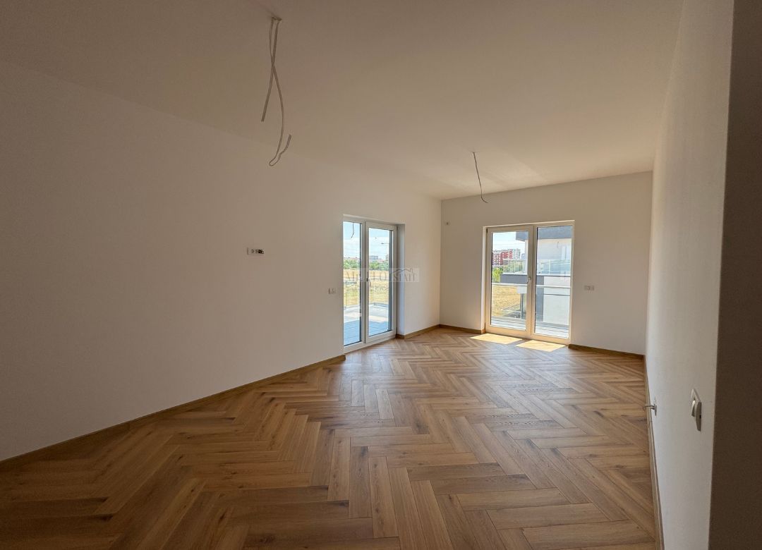 Penthouse spațioas și modern, cu terasă panoramică - Torontalului - Poză 15