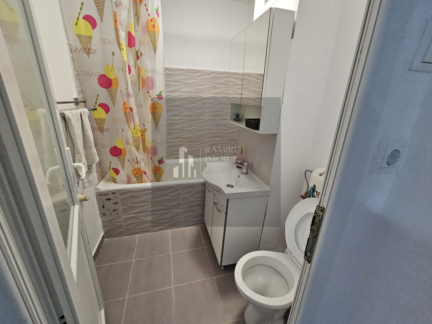 APARTAMENT 3 CAMERE 78 MP/ET 3/ Sector 2/ MEGA MALL - Poză 7
