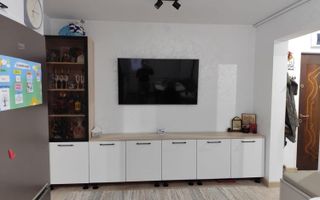 Apartament cu 2 camera decomandat - Poză 1