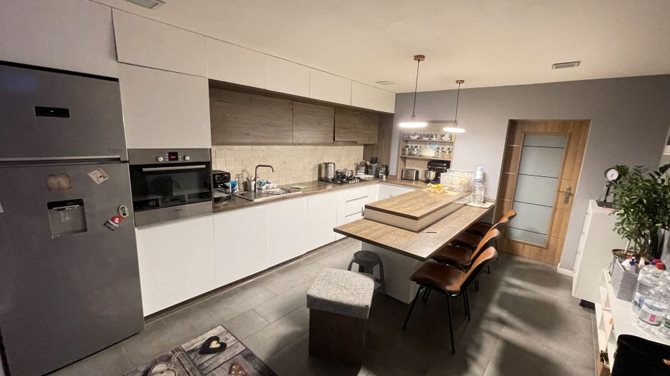 Casa S+P+E+M | 605 mp utili | 10 camere | 3 bucatarii | 4 bai | 3 terase | Garaj - Poză 30