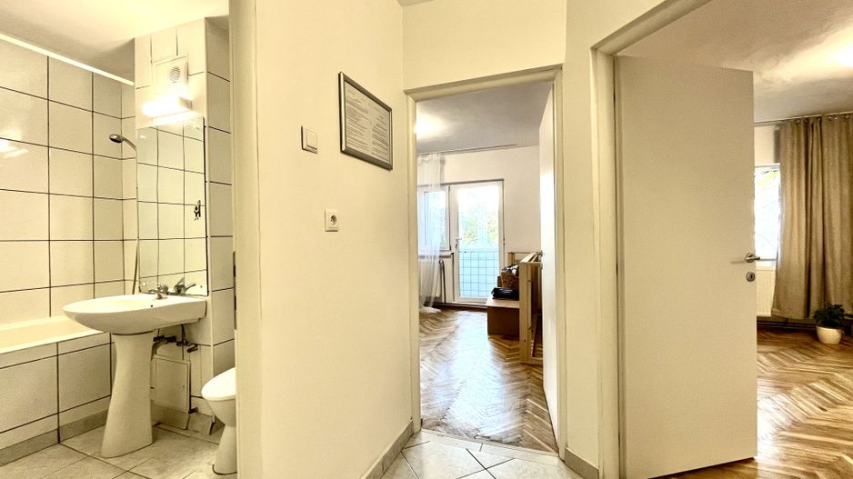 Apartament 3 camere, 2 bai, etajul 1,  in  zona Aradului - Piața Verde - Poză 4