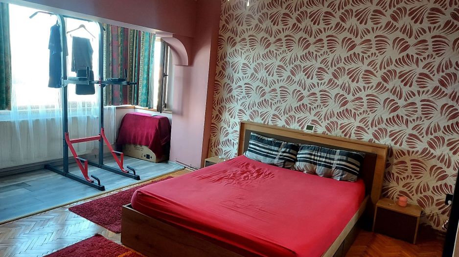 Da vanzare apartament - Poză 2