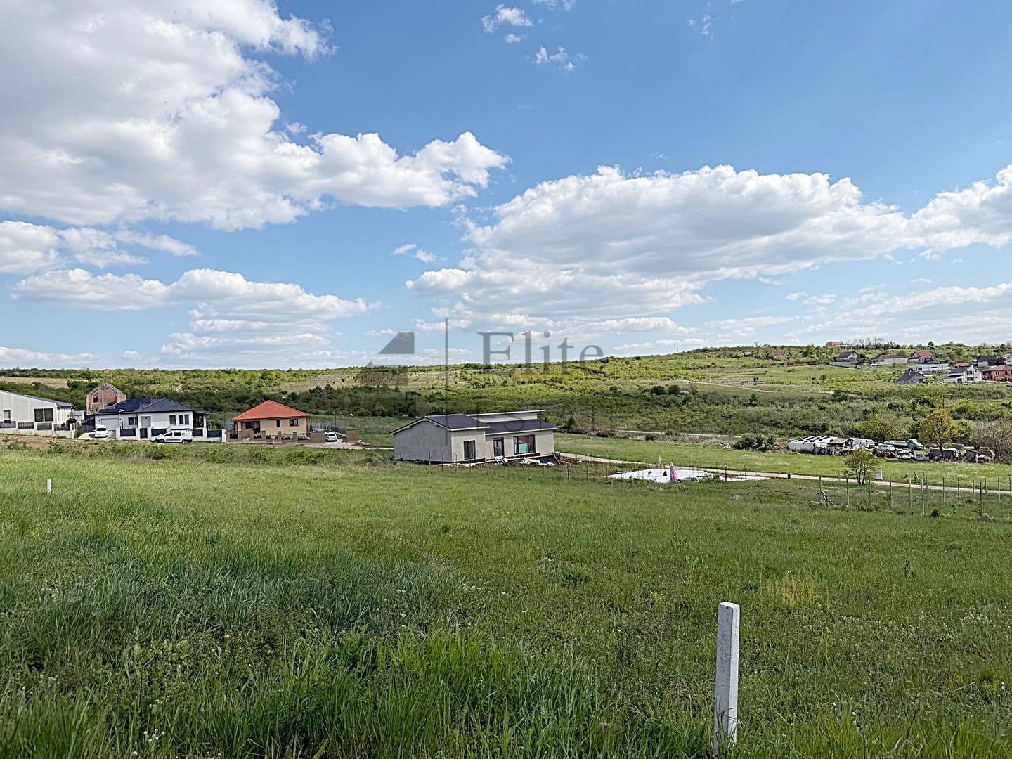 Teren intravilan 771 mp, zona Dealuri Oradea | Panorama superba - Poză 1