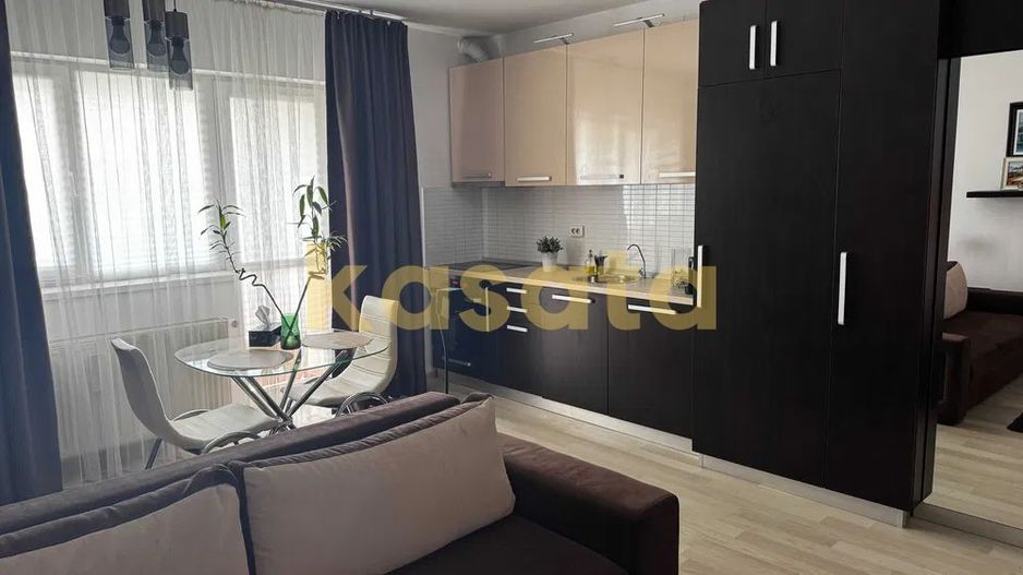 Garsonieră Mobilată Quadra 2 | Zona Liniștită | Acces Metrou - Poză 1