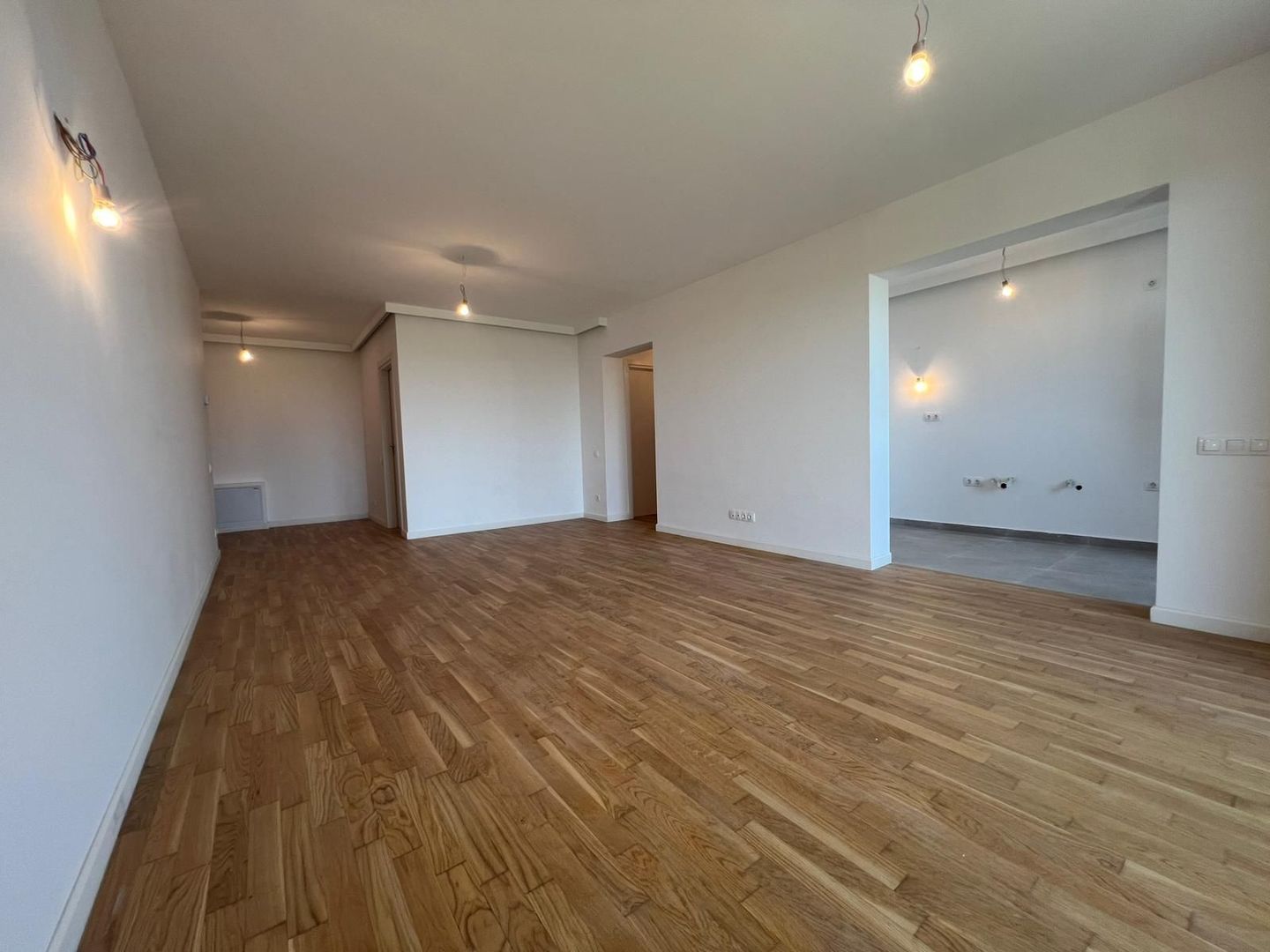 Apartament cu 3 camere | 89 mp utili | Sisești - Poză 2