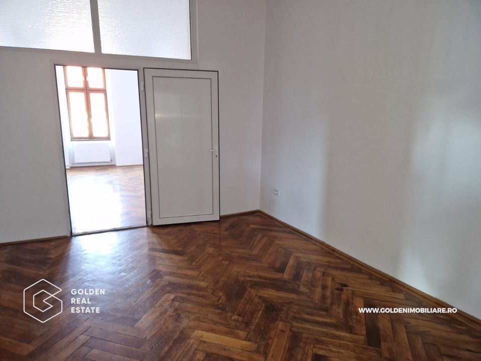 Apartament 2 camere, renovat, ultracentral - cladirea Catedralei Catolice - Poză 2