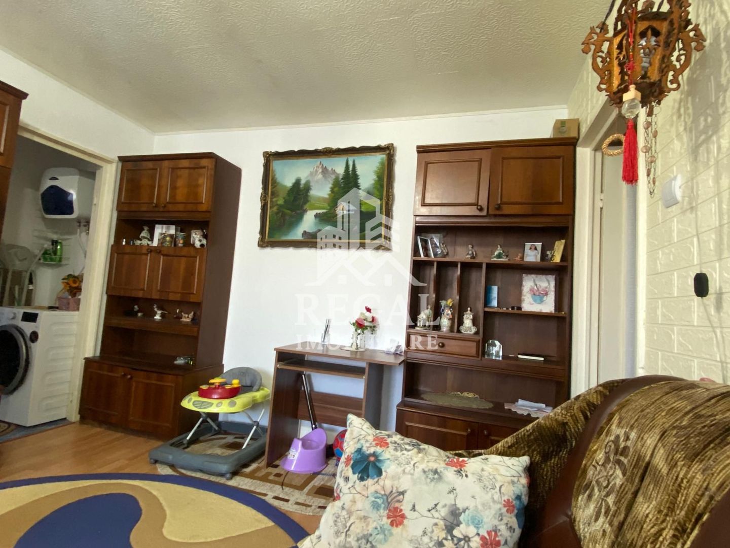 Apartament cu 2 camere semidecomandat Zona Micro 5/2 - Poză 2