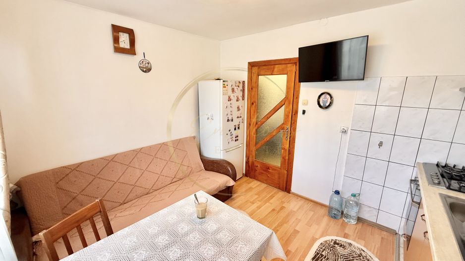 Garsonieră practică și accesibilă în zona Buziașului - Poză 4