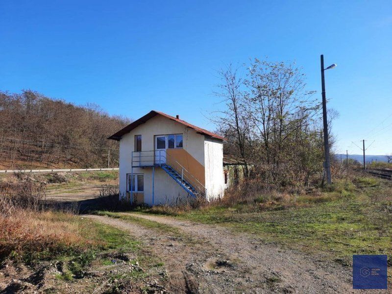 Spatiu de productie, fosta balastiera, Conop, 9100 mp - Poză 2