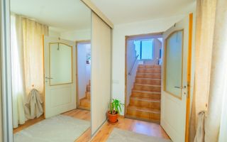 Casa individuala cu teren mare, vedere spre munti,  Avrig,  jud. Sibiu - Poză 5