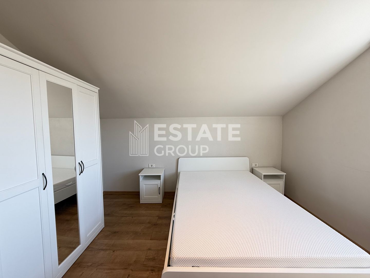 Duplex Mosnita Noua, mobilat si utilat - Poză 11