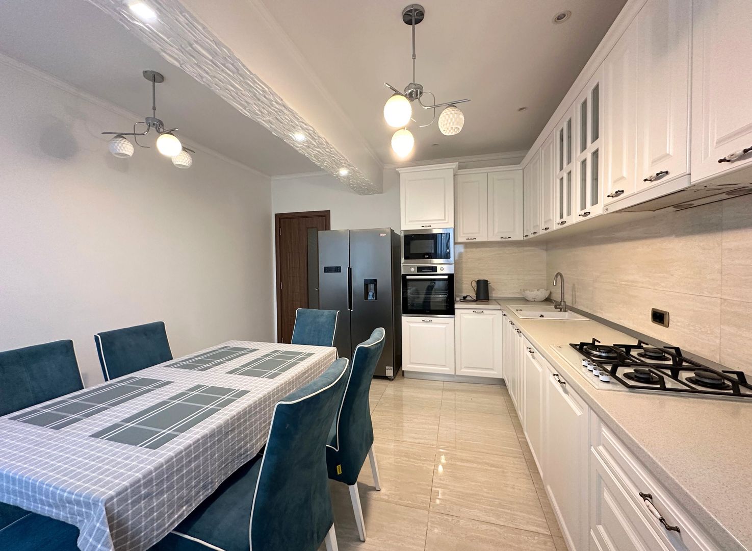 Vând apartament 3 camere 3 minute de Coresi complex ISARAN - Poză 29