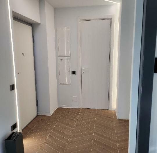 Apartament tip Loft cu finisaje industriale si gradina - Poză 11