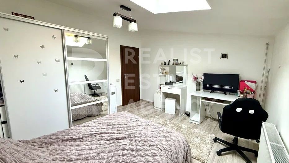 Vânzare, apartament 3 camere, zona Pacii - Poză 3