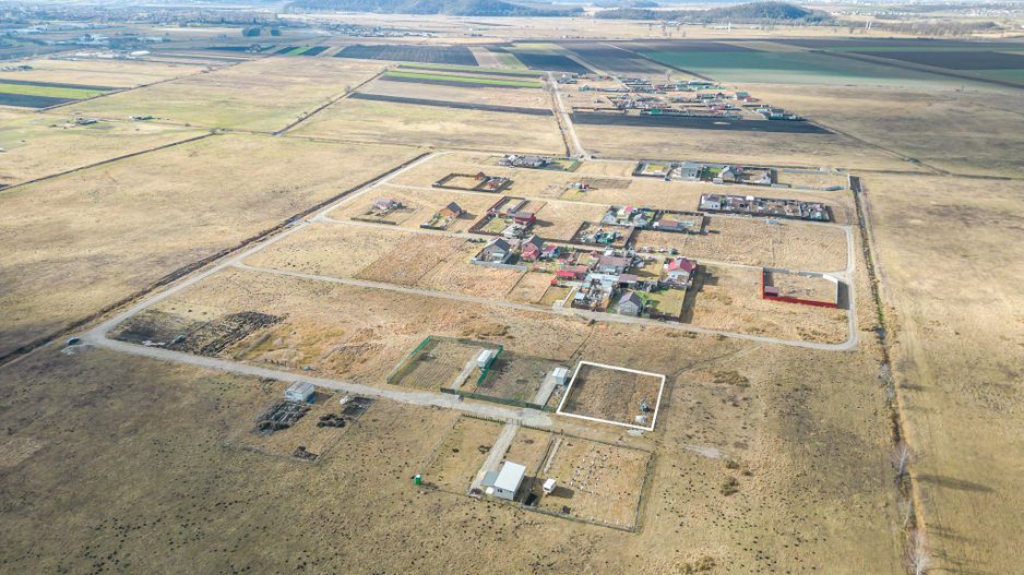 Teren intravilan in Harman, ingradit - Poză 2