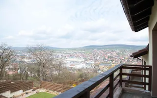 Casă superbă de închiriat în Gruia zona străzii Vânătorului - Poză 23
