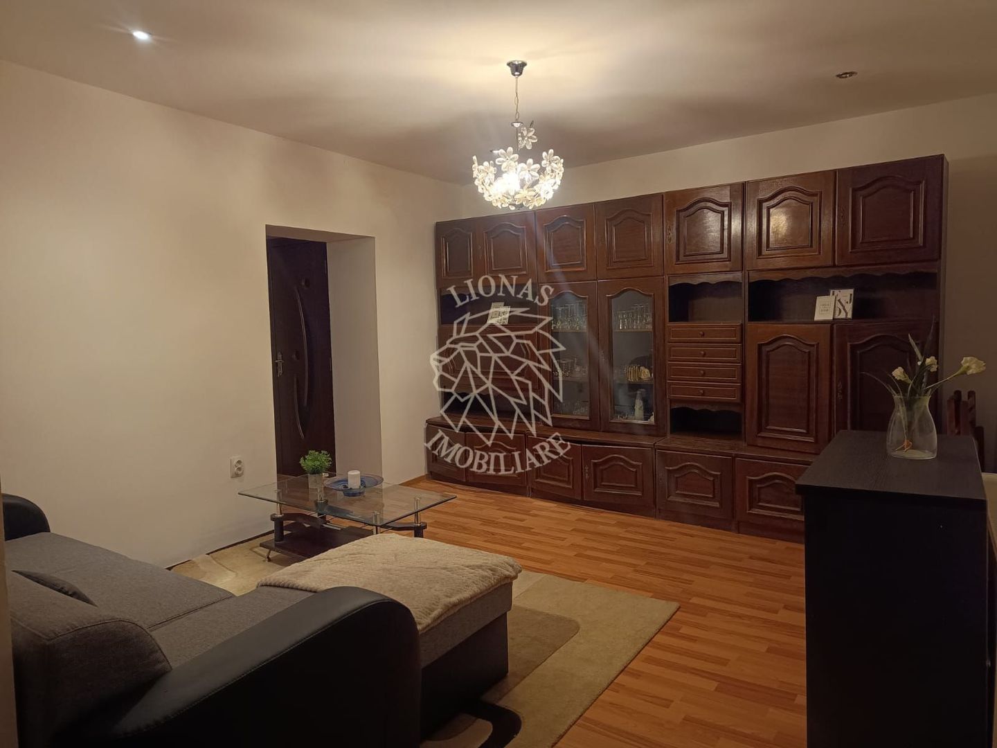 Apartament 3 camere-etaj 2-parcare- ideal investitie,  Ultracentral - Poză 2