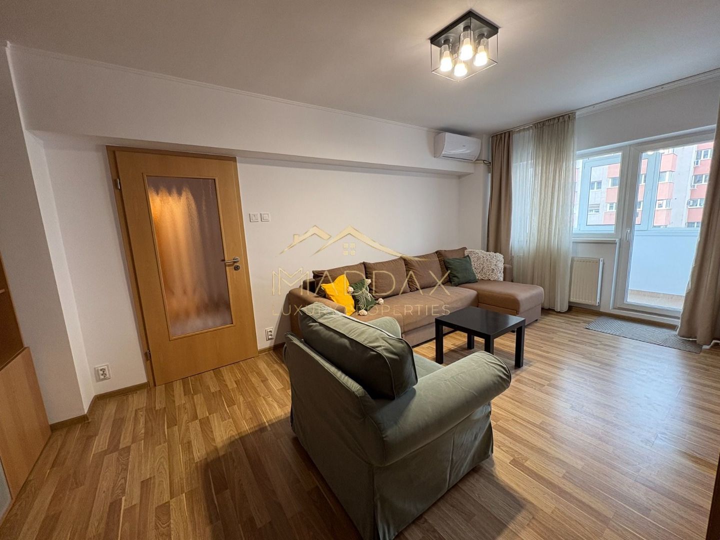 Apartament 3 camere // Calea Moșilor // Eminescu // Parcare inclusa - Poză 1