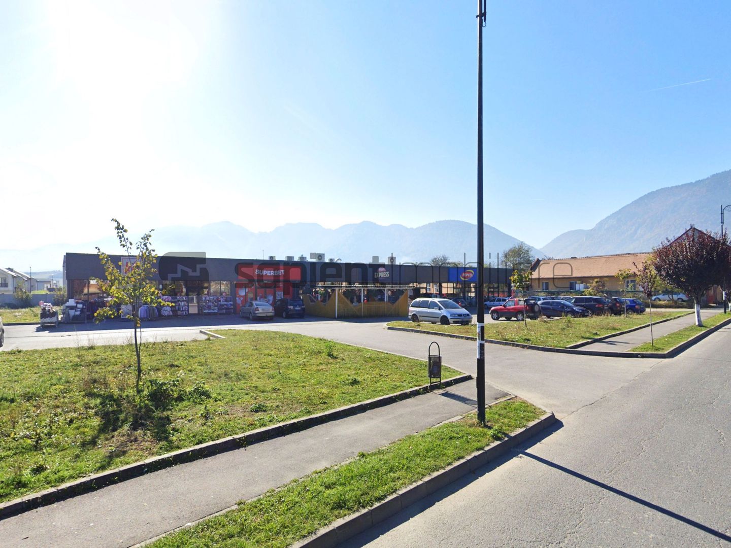 Sapient | Galerie comercială în Zărnești, jud. Brașov - Poză 2