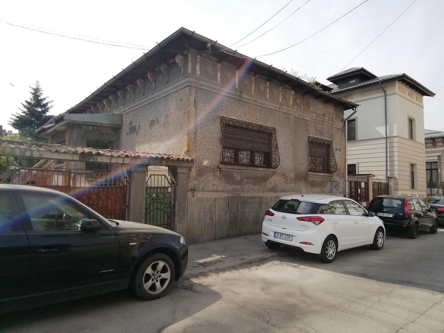 CASA/TEREN  de vanzare  Zona Centrala - Poză 1