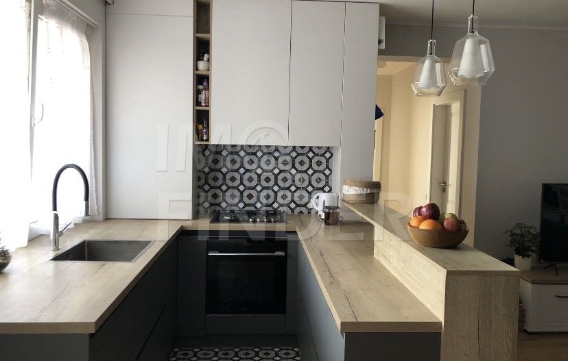 Vânzare 3 camere, 80 mp Centru, imobil nou, parcare subterana - Poză 3