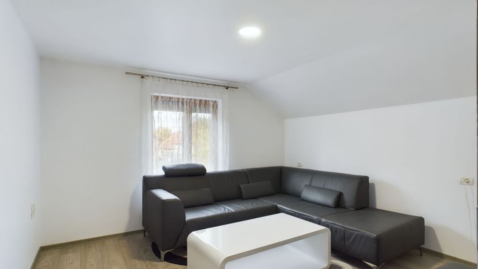 Casă Individuală Cărpiniș - Poză 3