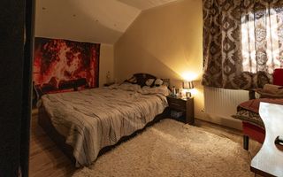 Casă / Vilă cu 6 camere de vânzare în zona Sagului - Poză 9
