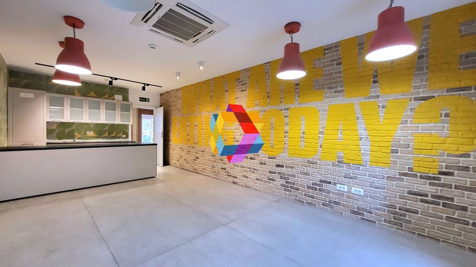 Spatiu in zona Coresi cu finisaje premium - 213 mp # plus-imo.ro - Poză 8