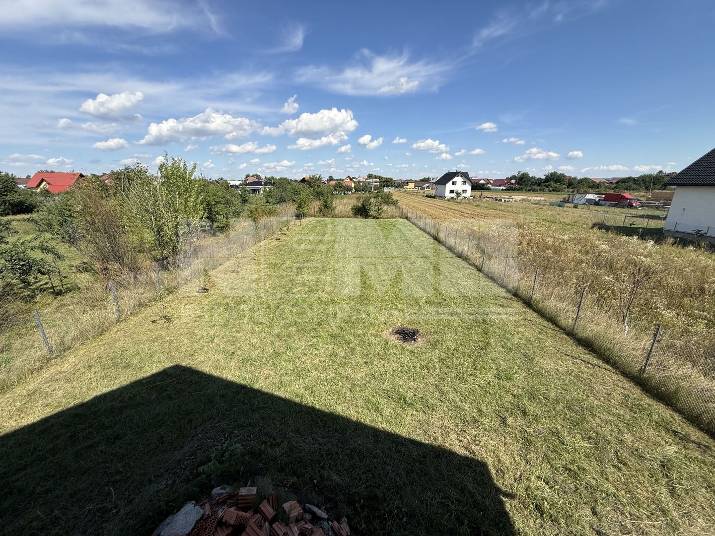 Casă de vânzare la roșu  | 220 mp | 1.200 mp teren - Poză 14