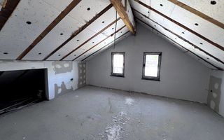 Vanzare casa P+M in Sendreni( in spatele Primariei), pret 99 000 euro - Poză 10