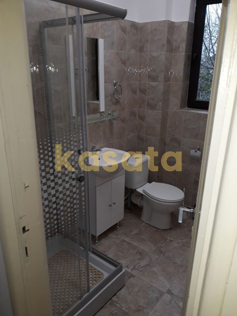 Apartament 4 camere ultracentral | Etaj 3/3 | Lift și renovare - Poză 15