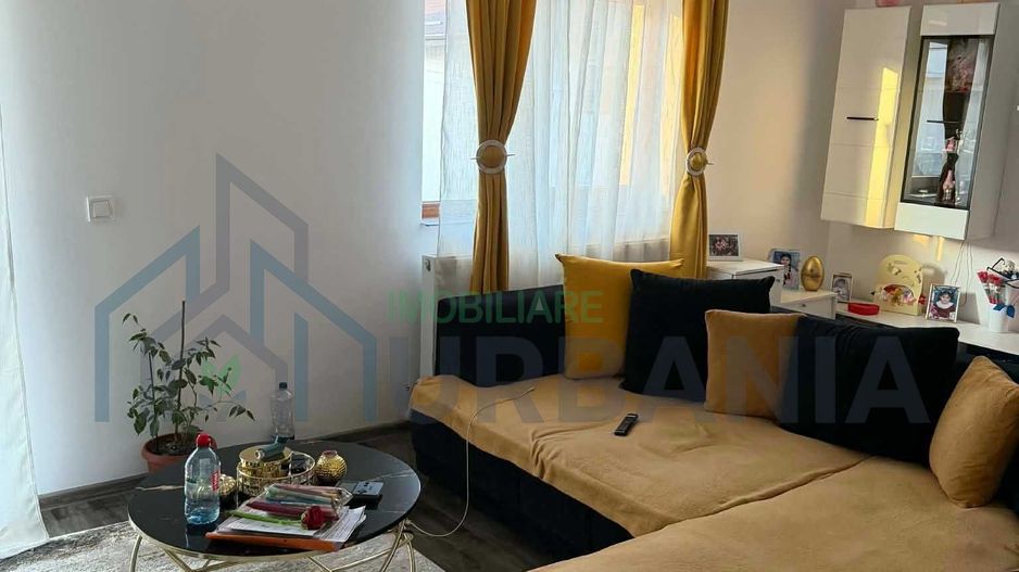 Apartament de vânzare - Poză 2