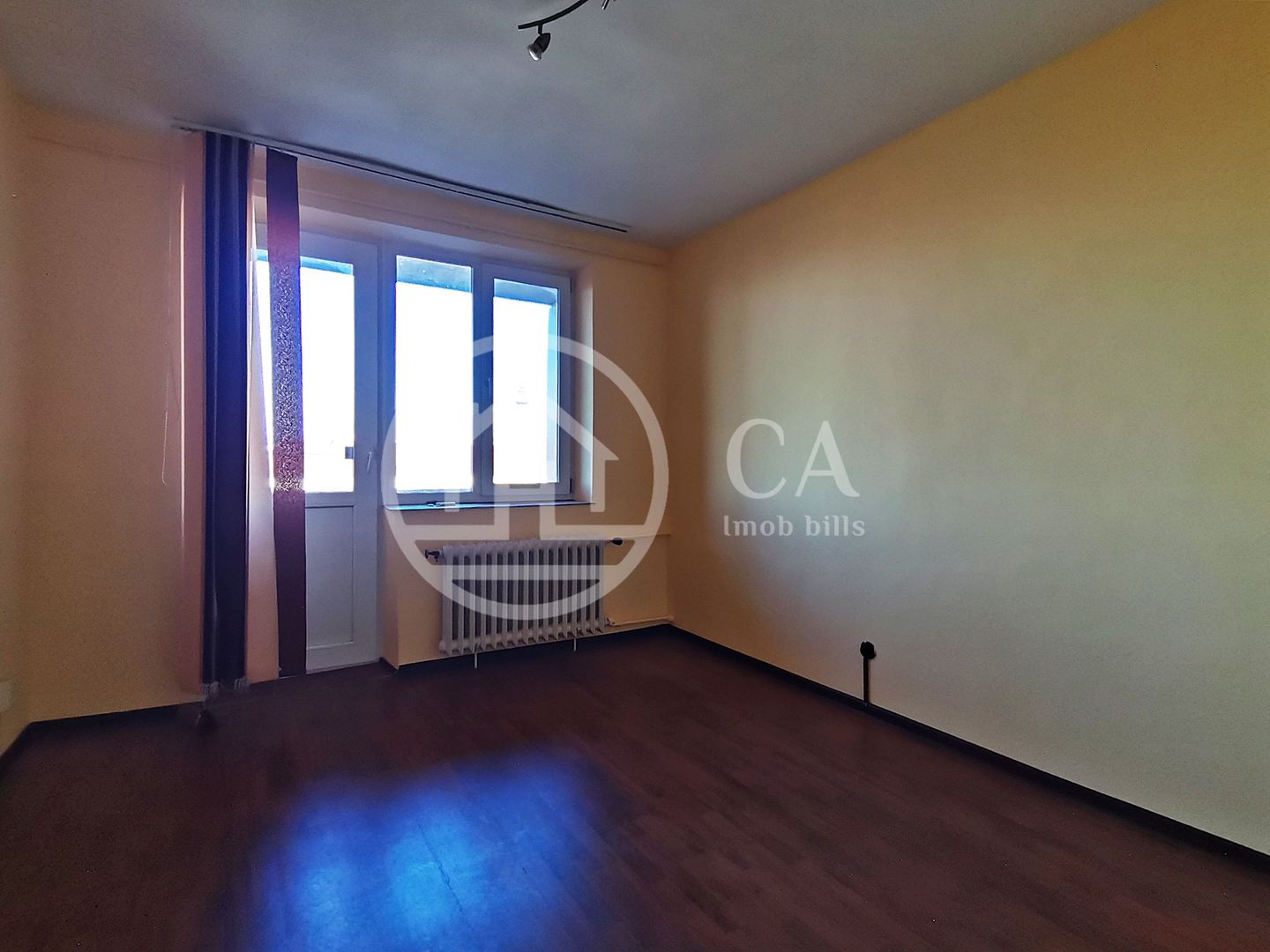 Apartament cu 2 camere de vanzare in zona Dacia Oradea - Poză 2