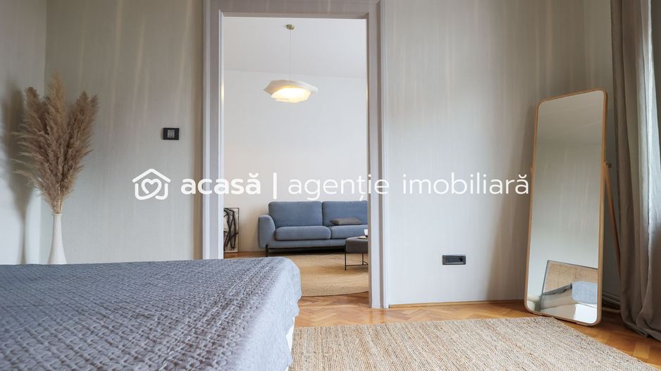 Apartament unic în Arad – Ultracentral, liniște, priveliște superbă - Poză 4