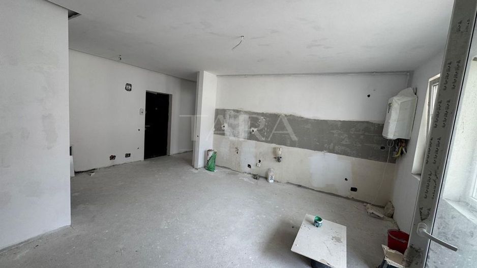 Apartament 3 camere, semifinisat, 77 mp utili total. - Poză 2
