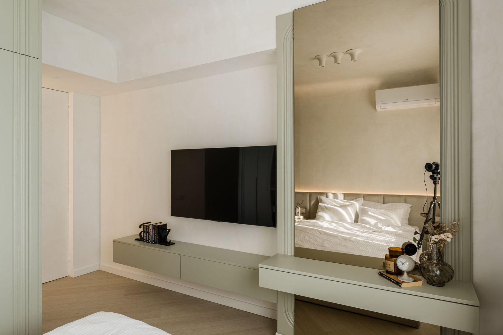 For Rent – Exclusive 2-Room Apartment | Aviatiei – Pipera | City View - Poză 12