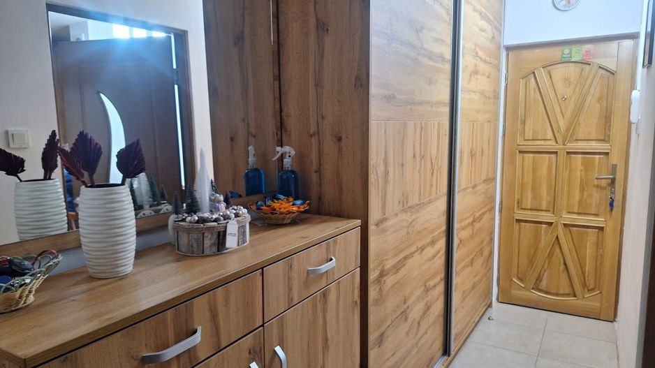 ageuropa.ro vinde apt. 2 cam. 56mp etaj 4 în Micro 16. - Poză 5