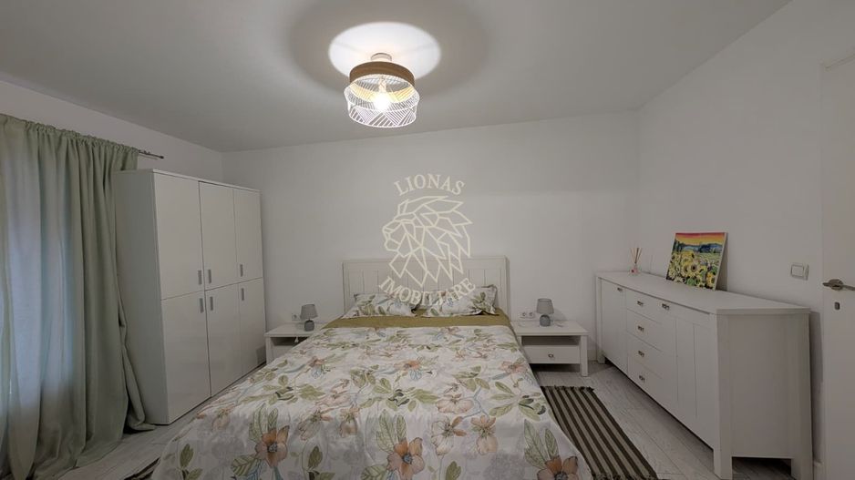 Apartament la casa 40 mp-renovat-curte-mobilat modern-Ultracentral - Poză 4