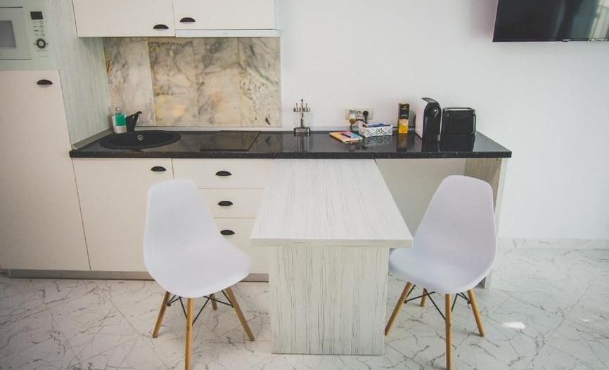 Studiou în prima linie la mare, cu vedere directă la mare - Poză 6