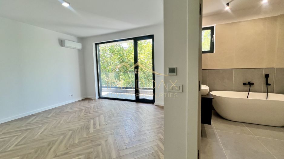 Vilă **6 camere  **451mp // Zona Iancu Nicolae - Poză 111