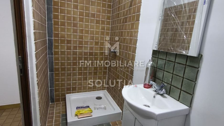 De închiriat -  2 HALE INDUSTRIALE- 710 MP - Baia Mare - Poză 13