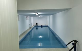 Casă de Vânzare | Piscină Interioară | Spațiu de Relaxare - Poză 1